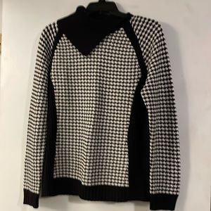 LIZ CLAIBORNE Petite Large Sweater